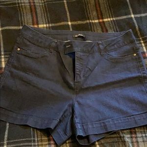 Used twice summer shorts!!!
